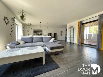 Maison - 180 m² - 4 pièces