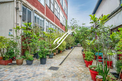 Local d'activités - 152 m²