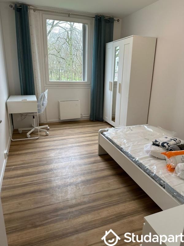 Chambre - 12 m² - 1 pièce