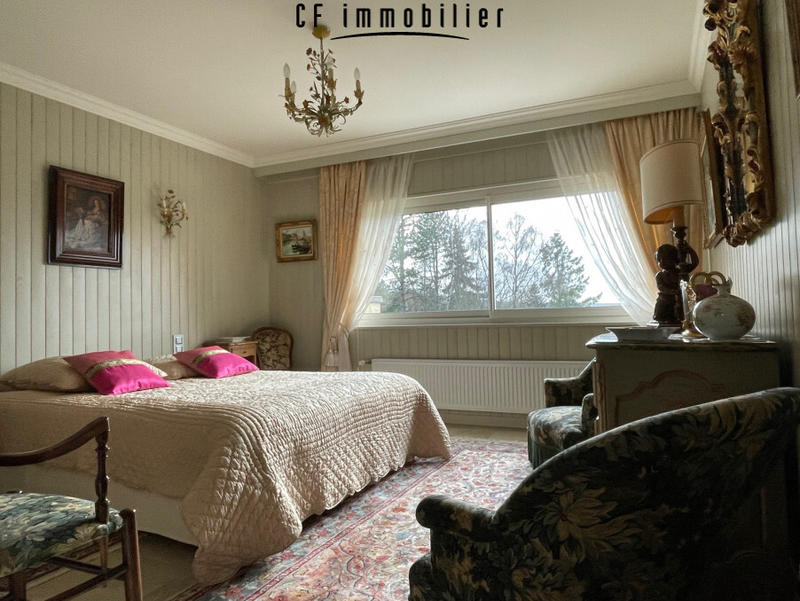 Maison - 455 m² - 9 pièces