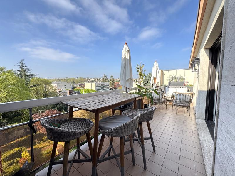 Appartement - 121 m² - 5 pièces