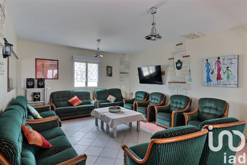 Maison de maîtres - 994 m² - 16 pièces