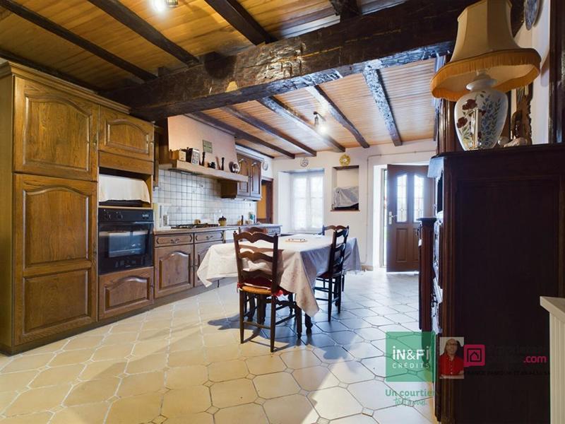 Maison - 91 m² - 5 pièces