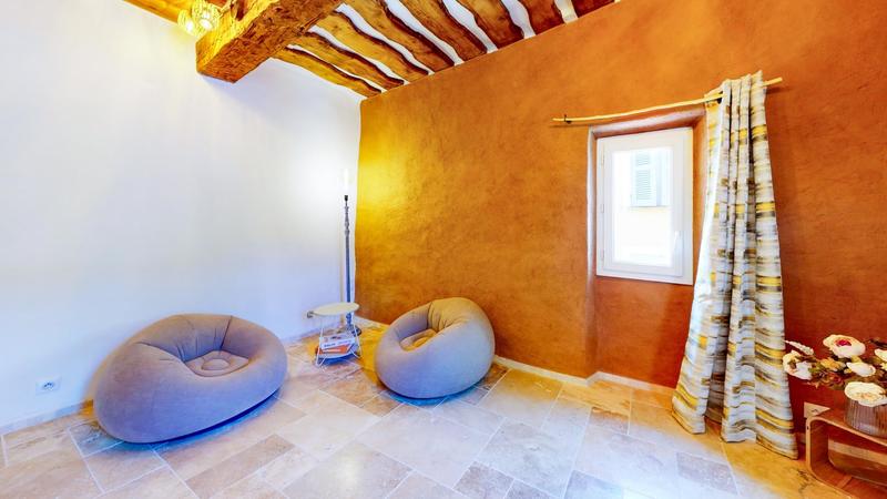 Maison - 90 m² - 6 pièces