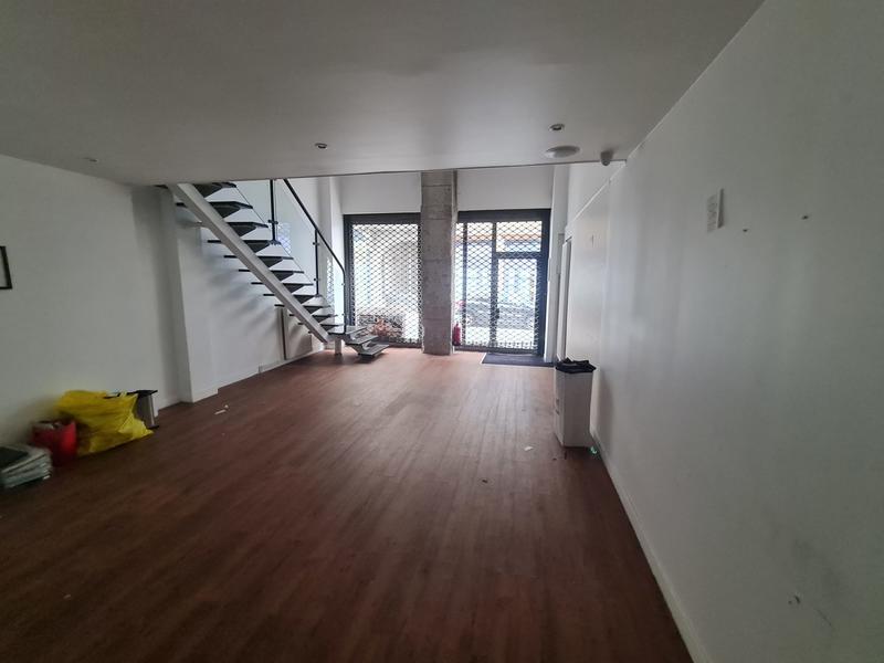 Local commercial - 136 m²