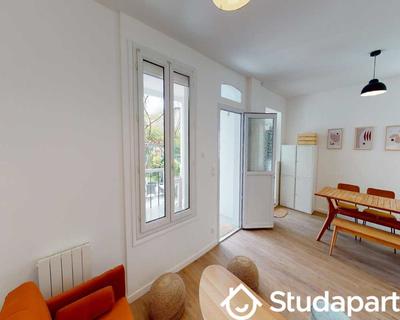 Chambre - 95 m² - 1 pièce