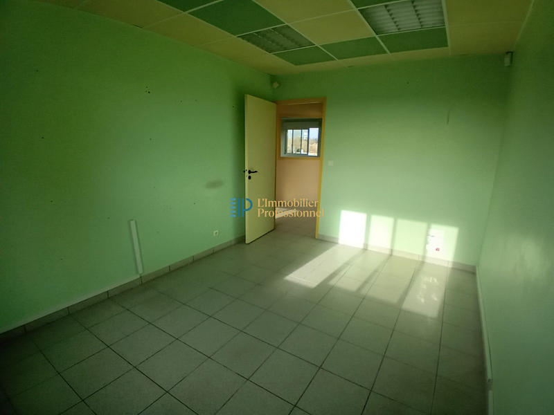 Bureau - 216 m² - 11 pièces