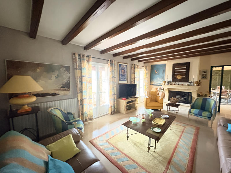 Villa - 311 m² - 11 pièces