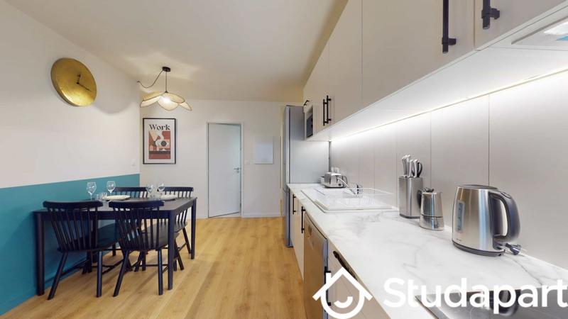 Chambre - 10 m² - 1 pièce