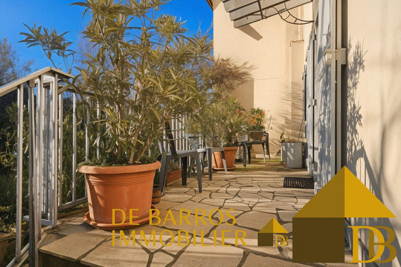 Maison traditionnelle - 90 m² - 6 pièces