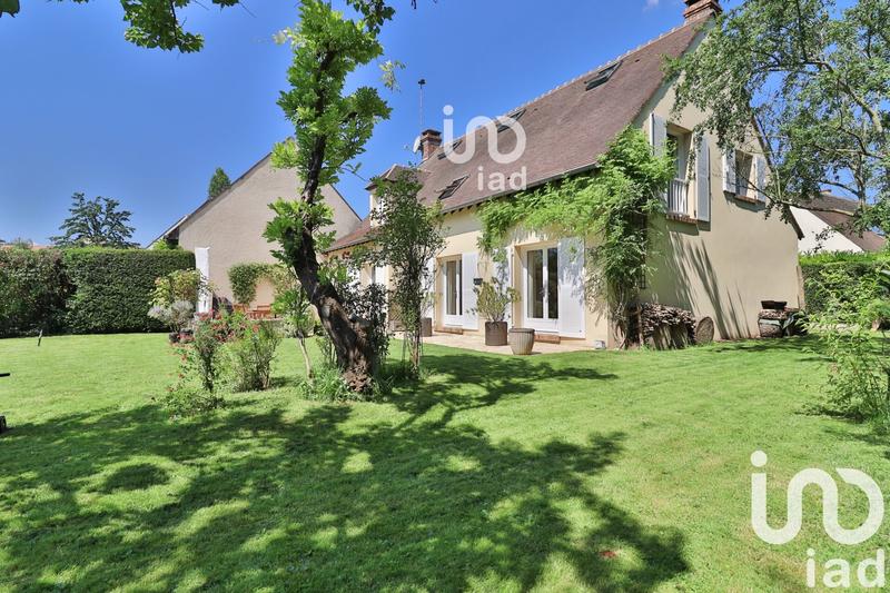 Maison - 201 m² - 6 pièces