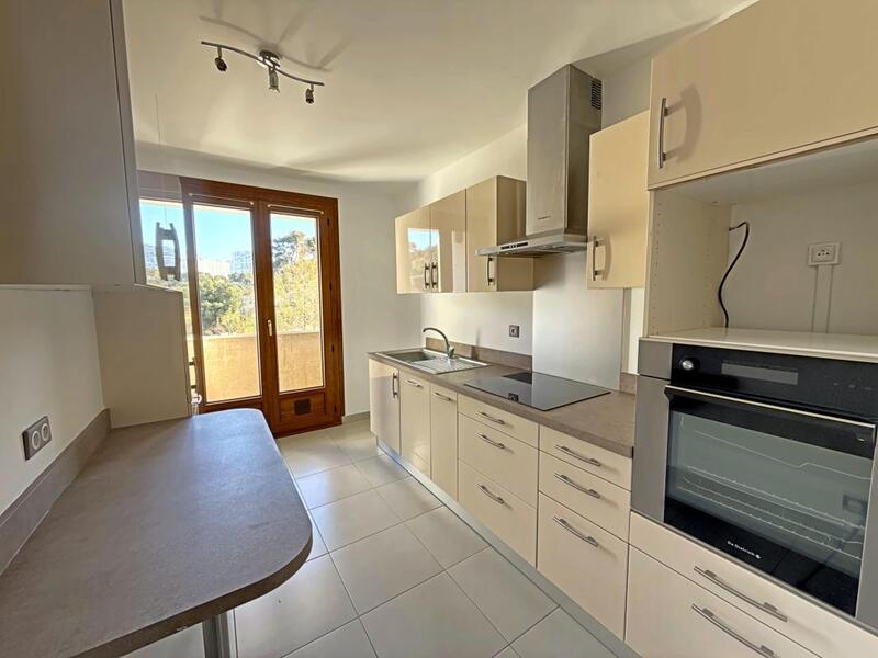 Appartement - 82 m² - 3 pièces