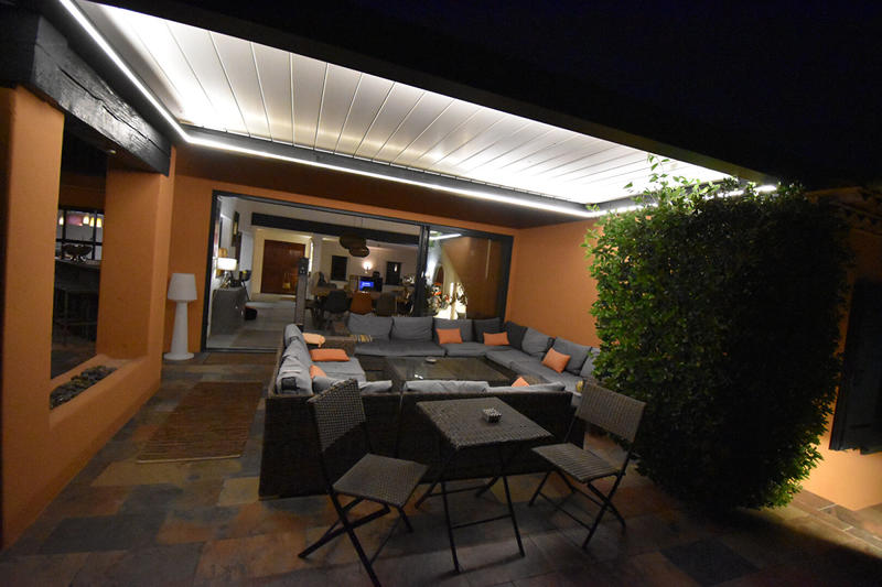 Maison - 203 m² - 5 pièces