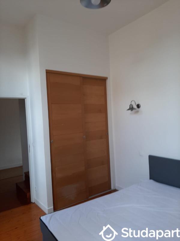 Chambre - 10 m² - 1 pièce