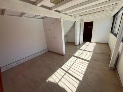 Bureau - 125 m² - 4 pièces