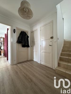 Maison - 95 m² - 5 pièces