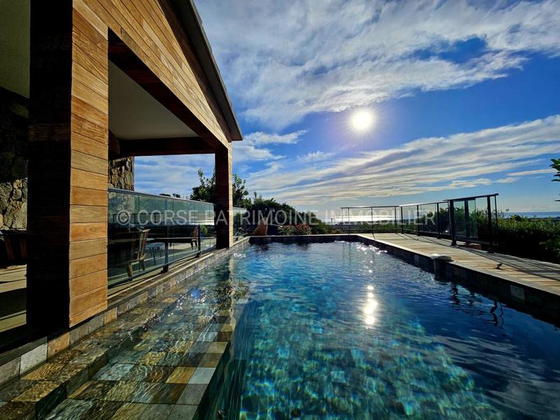 Villa - 95 m² - 4 pièces