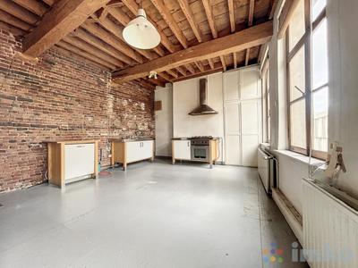 Demeure - 95 m² - 5 pièces