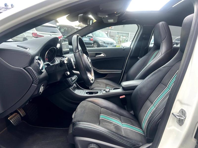 Mercedes Classe a Benz 220 Motorsport Petronas F1