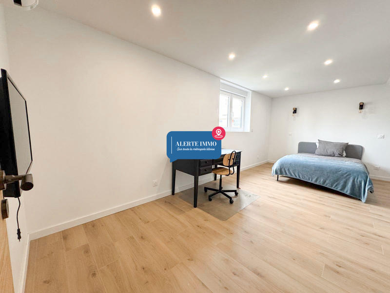 Maison - 316 m² - 10 pièces