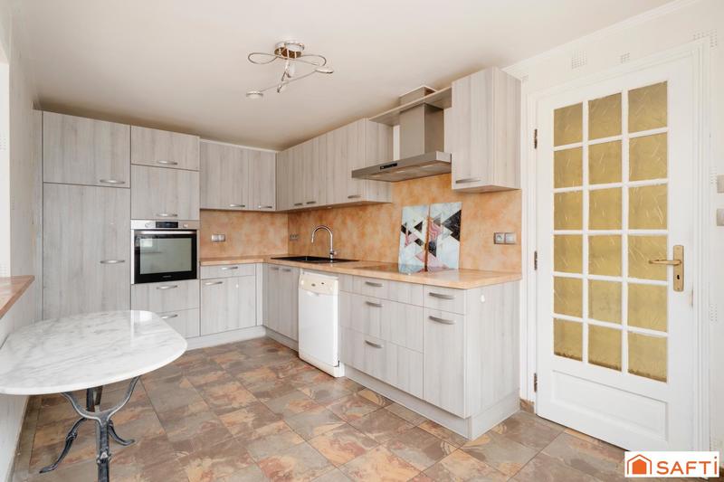 Maison - 143 m² - 6 pièces