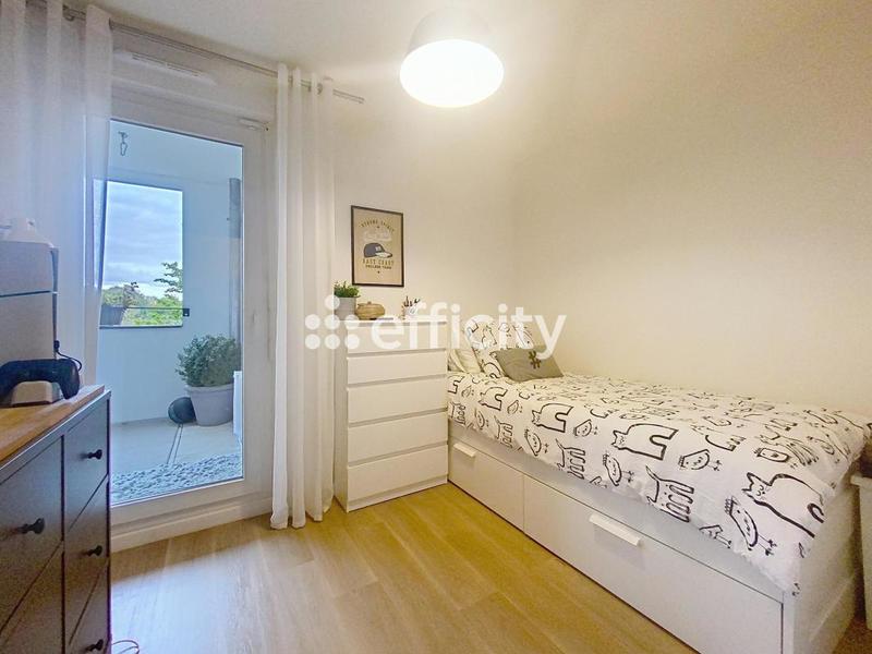 Appartement - 77 m² - 4 pièces