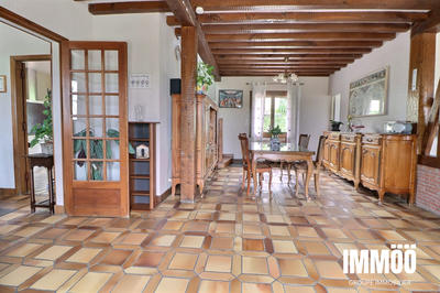 Maison traditionnelle - 129 m² - 6 pièces