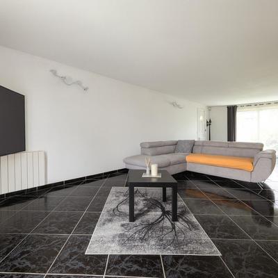 Maison - 141 m² - 6 pièces