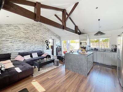 Maison - 103 m² - 5 pièces