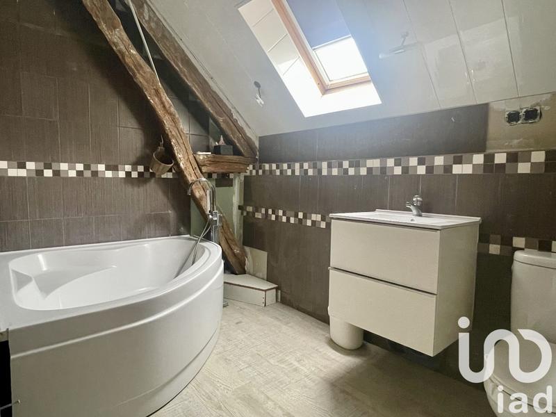 Maison - 209 m² - 8 pièces