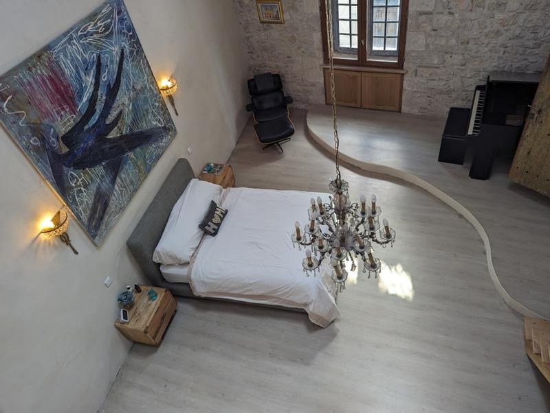 Maison - 280 m² - 8 pièces