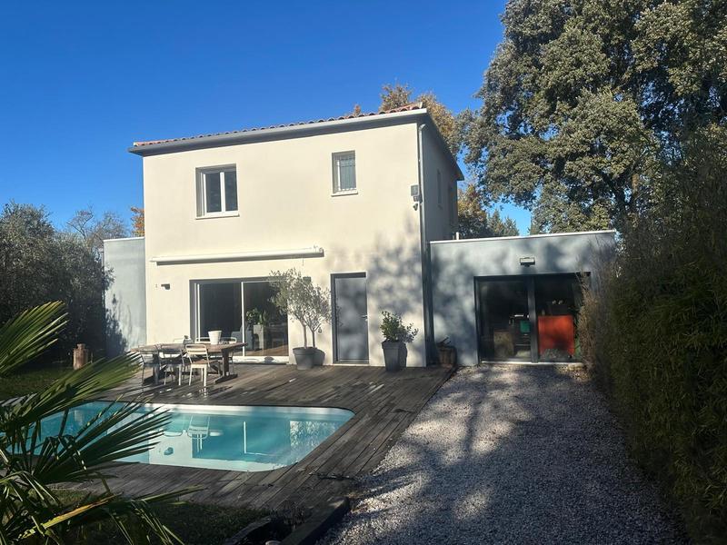 Maison contemporaine - 122 m² - 5 pièces