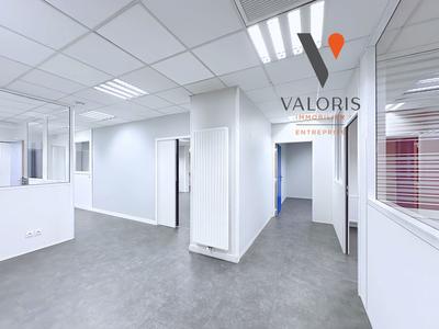 Bureau - 288 m² - 9 pièces