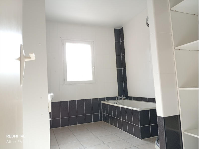 Villa - 136 m² - 6 pièces