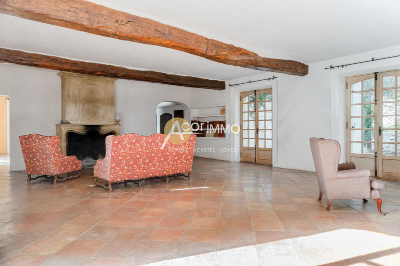 Maison - 400 m² - 10 pièces