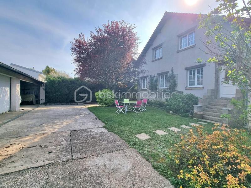 Maison - 160 m² - 7 pièces