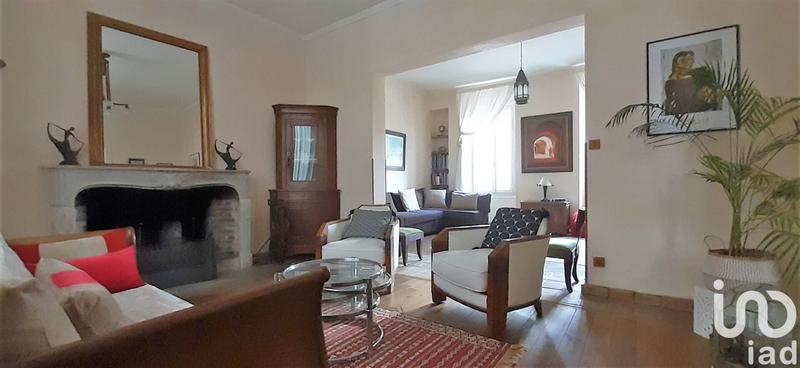 Maison - 205 m² - 9 pièces