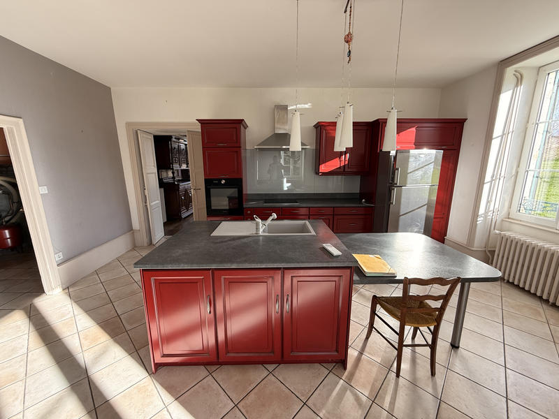 Maison - 197 m² - 7 pièces