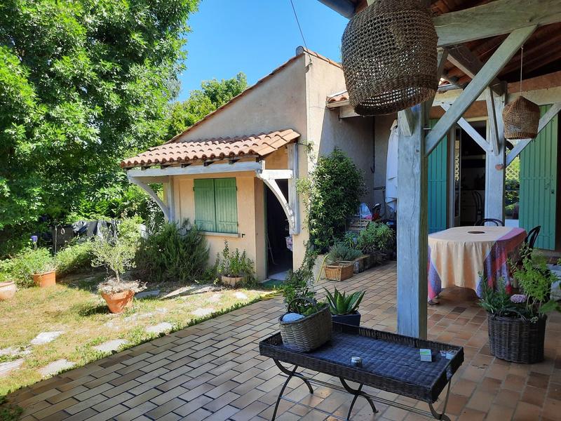 Maison traditionnelle - 104 m² - 5 pièces