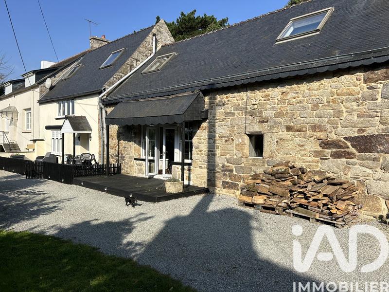 Maison - 290 m² - 8 pièces