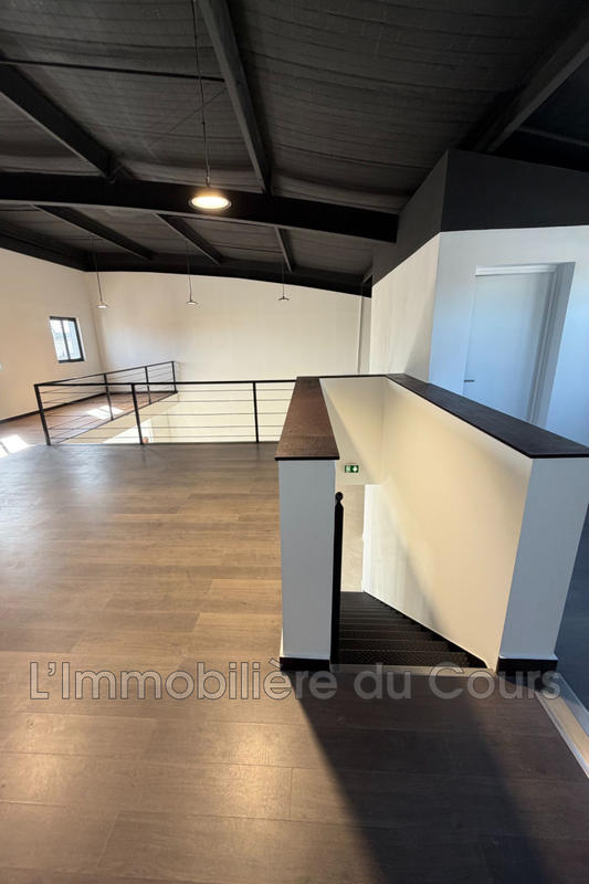 Local commercial - 200 m²