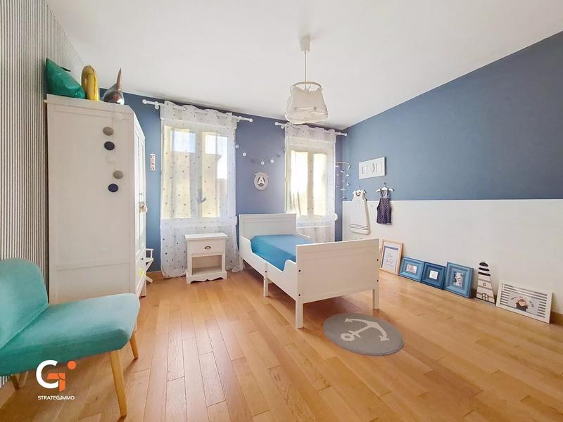 Maison - 199 m² - 5 pièces