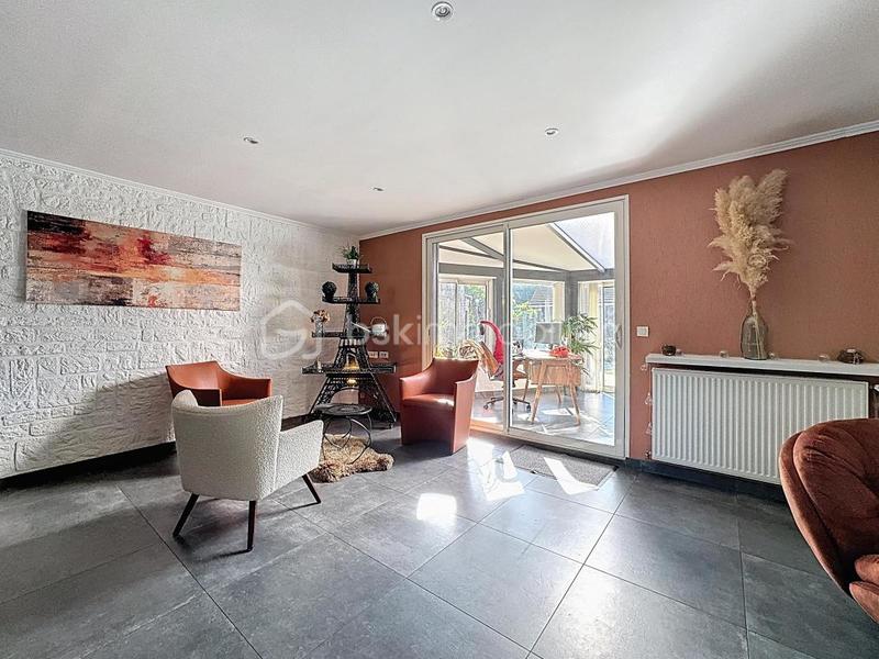 Maison traditionnelle - 143 m² - 8 pièces