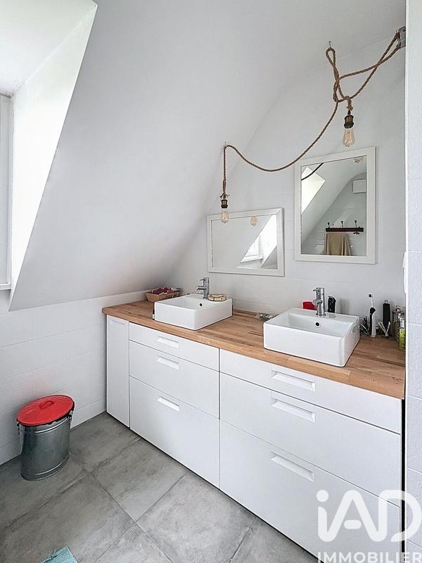 Maison - 170 m² - 8 pièces