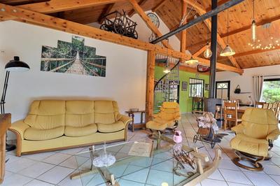 Maison - 181 m² - 7 pièces