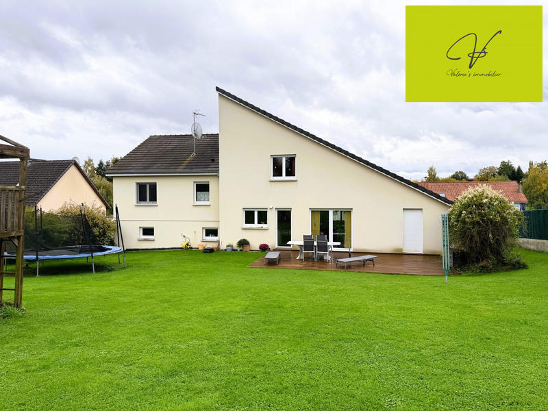 Maison - 200 m² - 5 pièces