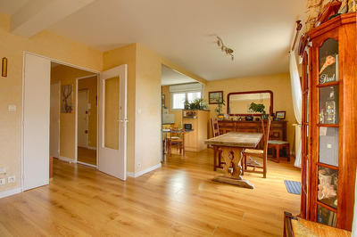 Appartement - 95 m² - 5 pièces