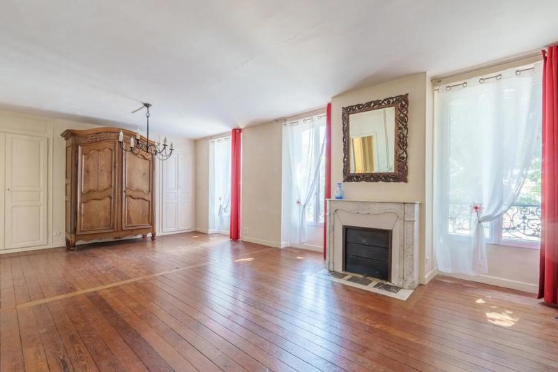 Maison - 201 m² - 9 pièces