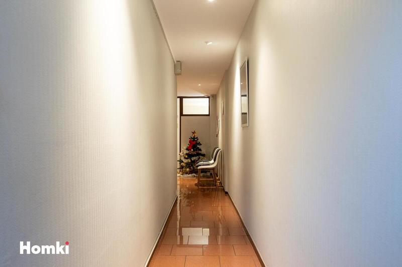 Local commercial - 69 m² - 3 pièces