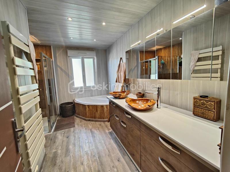 Villa - 163 m² - 5 pièces